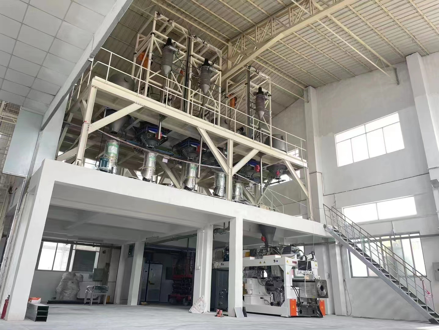 全自动粉体拆包运送配料系统_真空上料机-乐发Vll官网